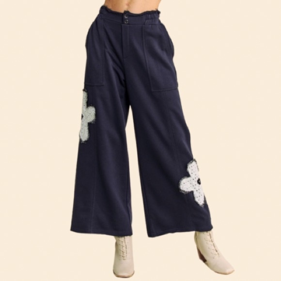 New Floral Patchwork Detail Front Pocketed Elastic Back French Terry Easy Pants - Picture 8 of 9